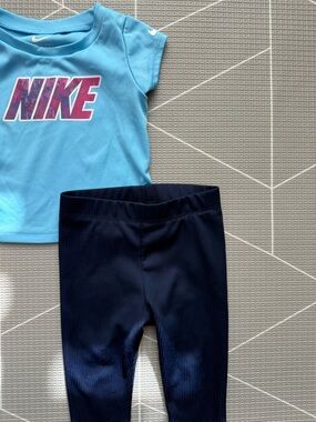 Nike|Baby Girl matching set,Blue Logo Tee & Navy ribbed  Leggings•••size 12M